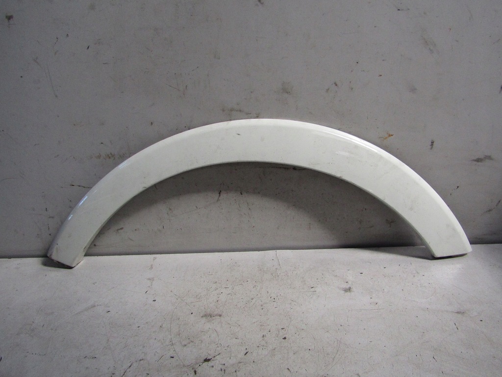 фото №1, Mercedes-benz w246 молдинг підкрилок задня a2428890325