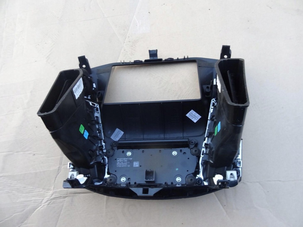 фото №12, Рамка захист радіо панель ford focus mk3 lift f1et18k811hd f1eb-18835-e