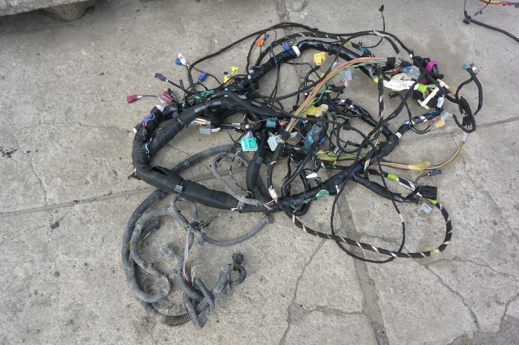 фото №13, Електропроводка відсік салону cała tesla model s eu