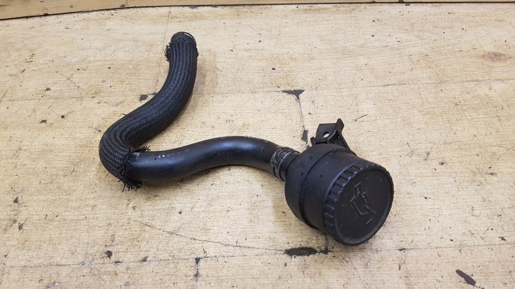 Купить Труба крышка заливной масла peugeot 807