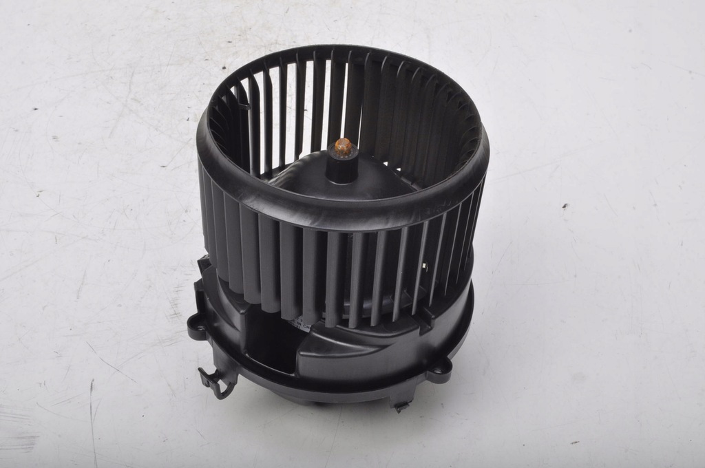 фото №1, Bmw f40 вентилятор обдув 9297752 21r