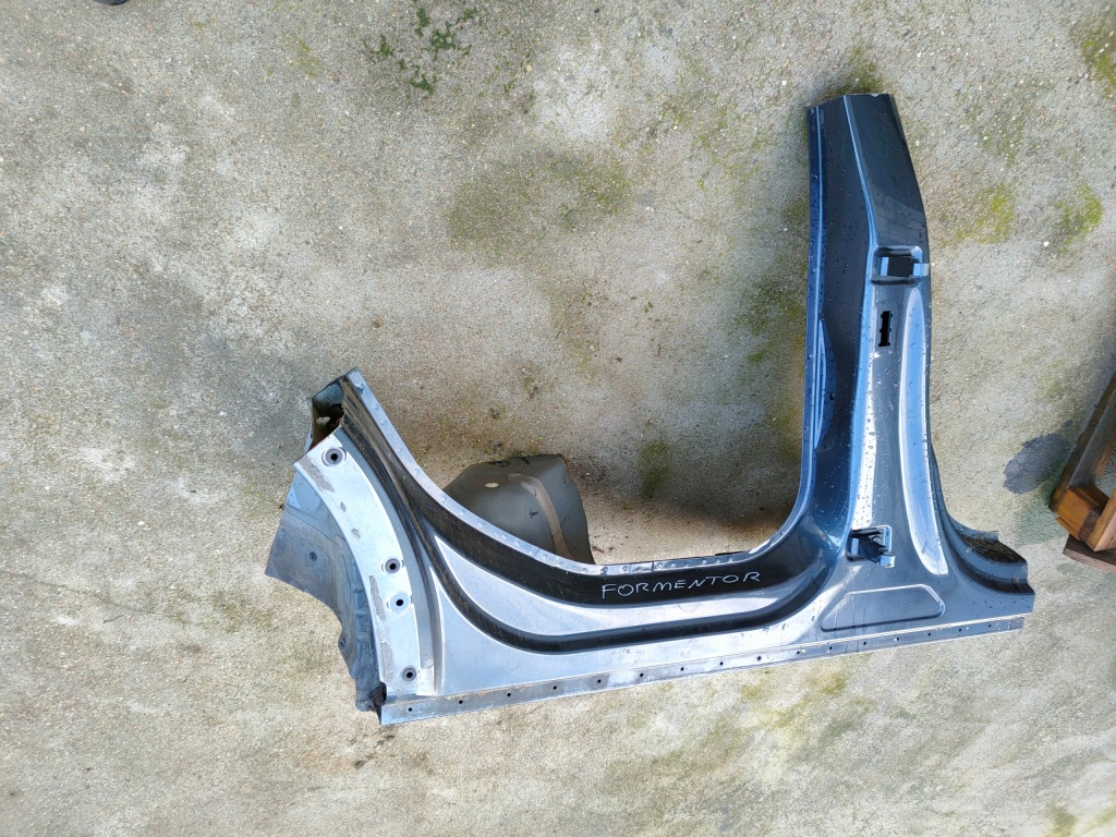 фото №1, Cupra formentor блок двигуна середній правий чверть задня задня перехід ls7h