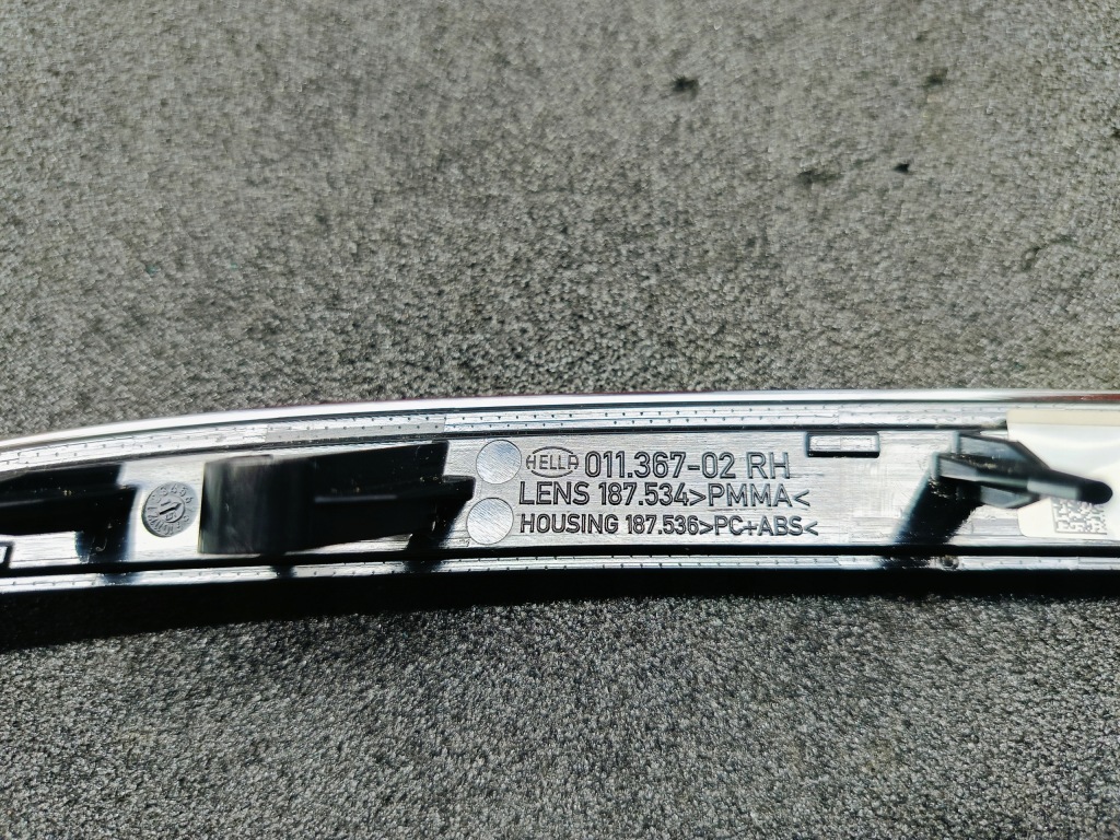 фото №8, Opel astra iv j lift hb 12- отражатель refleks бампера правый задняя 13370760