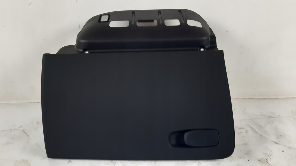 фото №1, Volvo xc40 бардачок пассажира 31442718