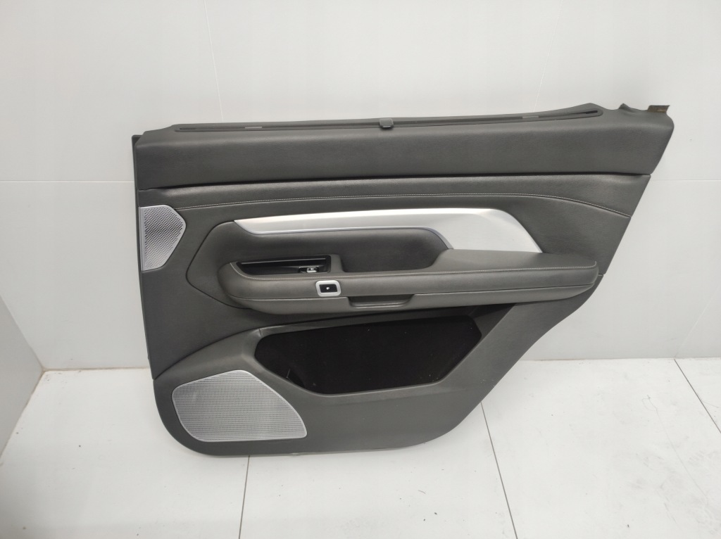 фото №14, Салон сидіння заднє сидіння обшивки оббивка eu vinfast vf9