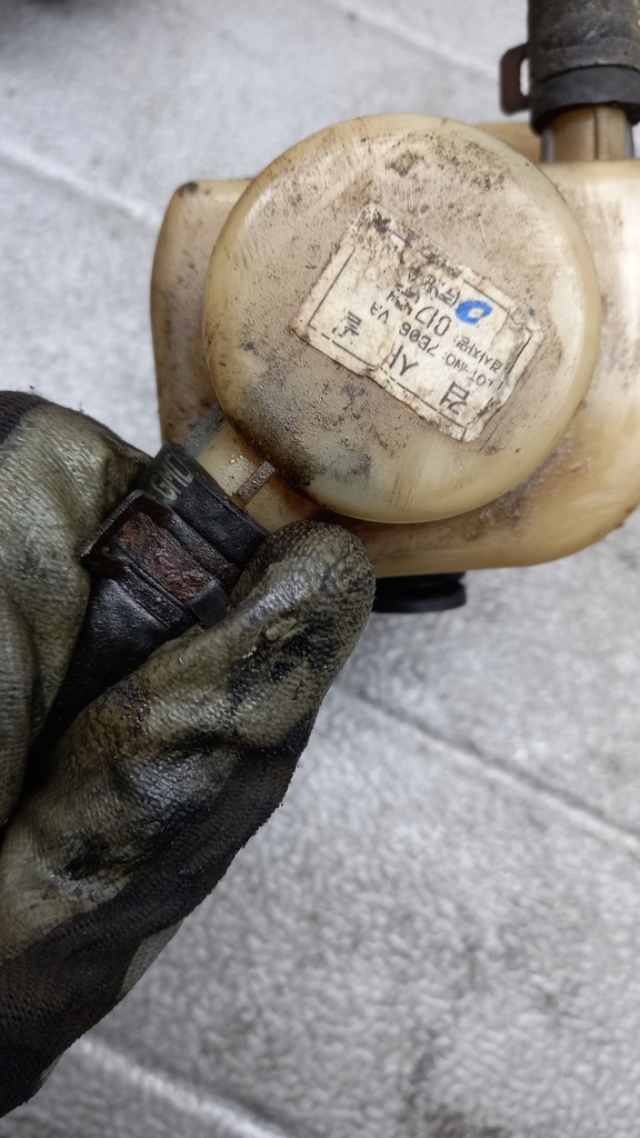 фото №4, Бачок підсилювача nubira chevrolet 2.0td 07r