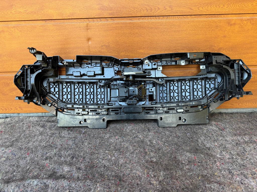 фото №10, Bmw 5 g60 g61 жалюзи воздуховод воздуха решётка радиатора передняя перед 5a09b52