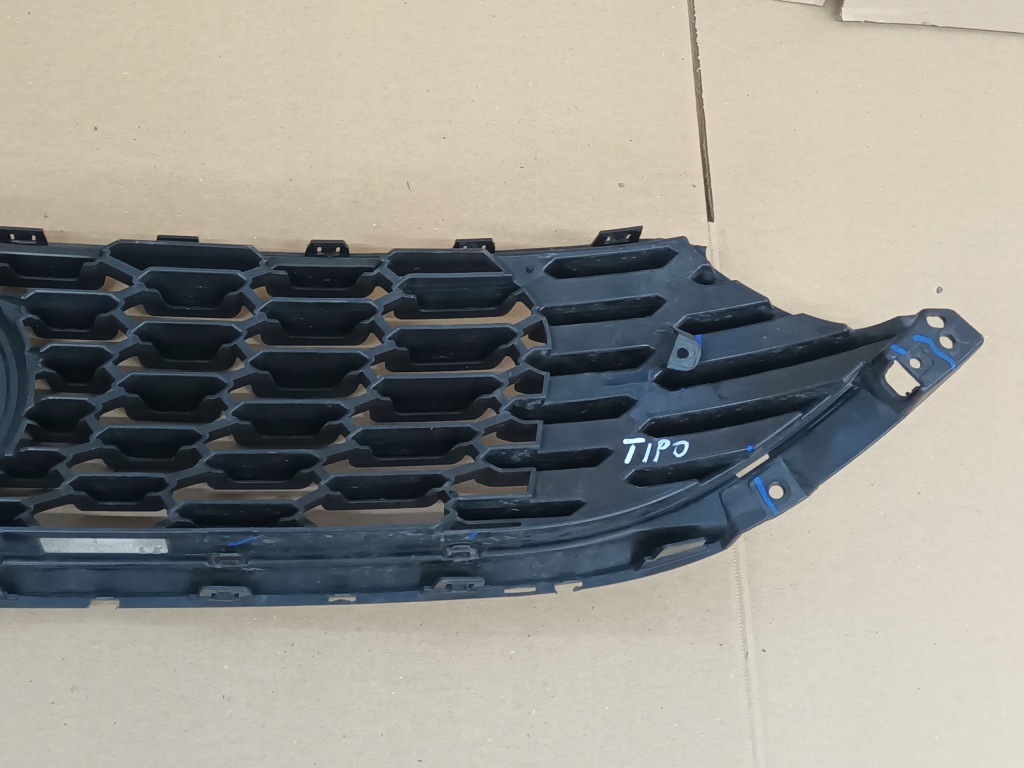 Решітка  fiat tipo 2 решітка радіатора Зі Шроту