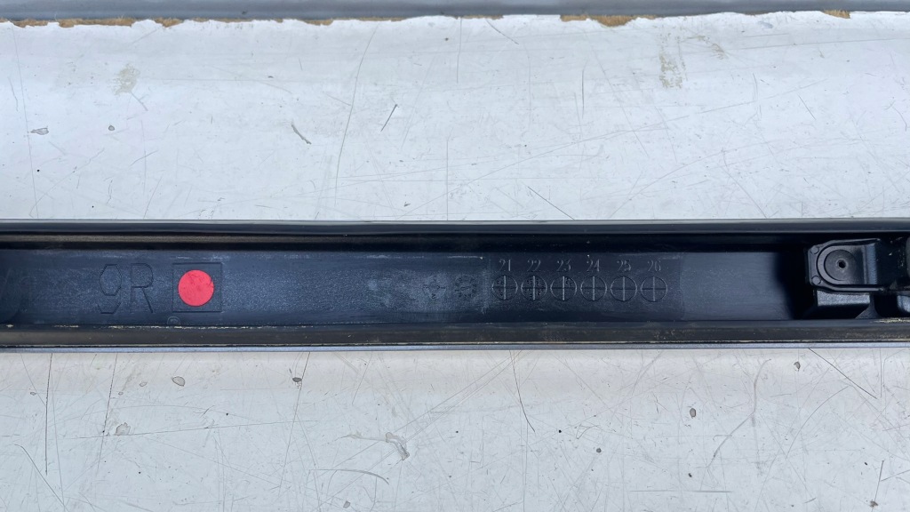 Молдинг кровельная левая рейлинг lexus rx v al30 22- 6240348020 Оригинал