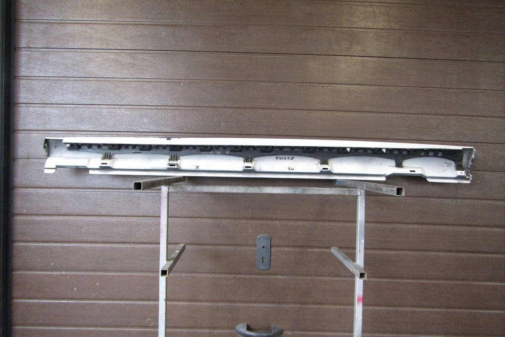 фото №9, Молдинг поріг права vw passat cc 3c8 lift 11-