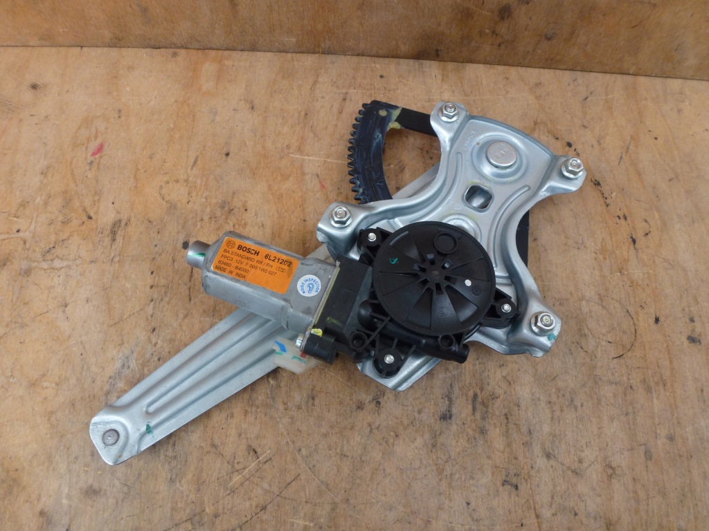 фото №1, Hyundai i10 ii оригинальный номер 83402-b9010 подъемник правый задняя