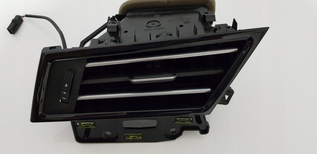 фото №1, Vw passat b8 3g1819701a arteon решітка обдув