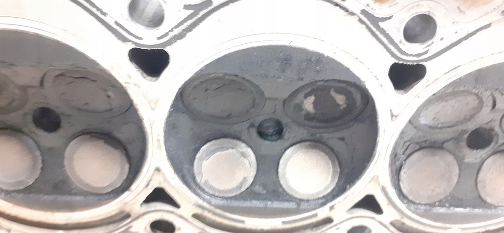 фото №9, Головка с клапанами peugeot 207 phi 1.6 vti 16v