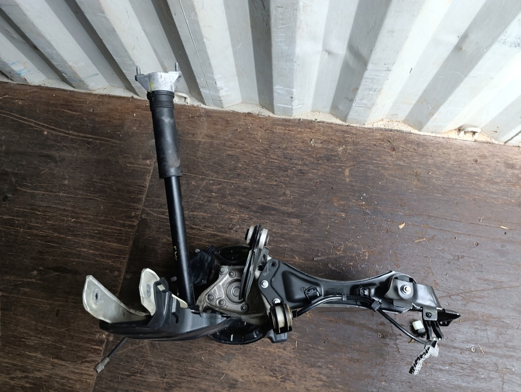 фото №4, Mercedes x247 левая задняя поворотный кулак амортизатор рычаг