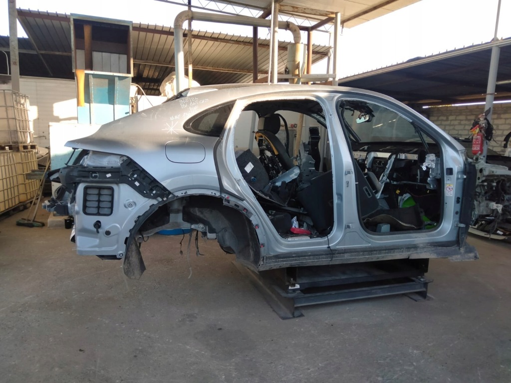 фото №4, Кузов четверть крыша porsche cayenne 9y coupe