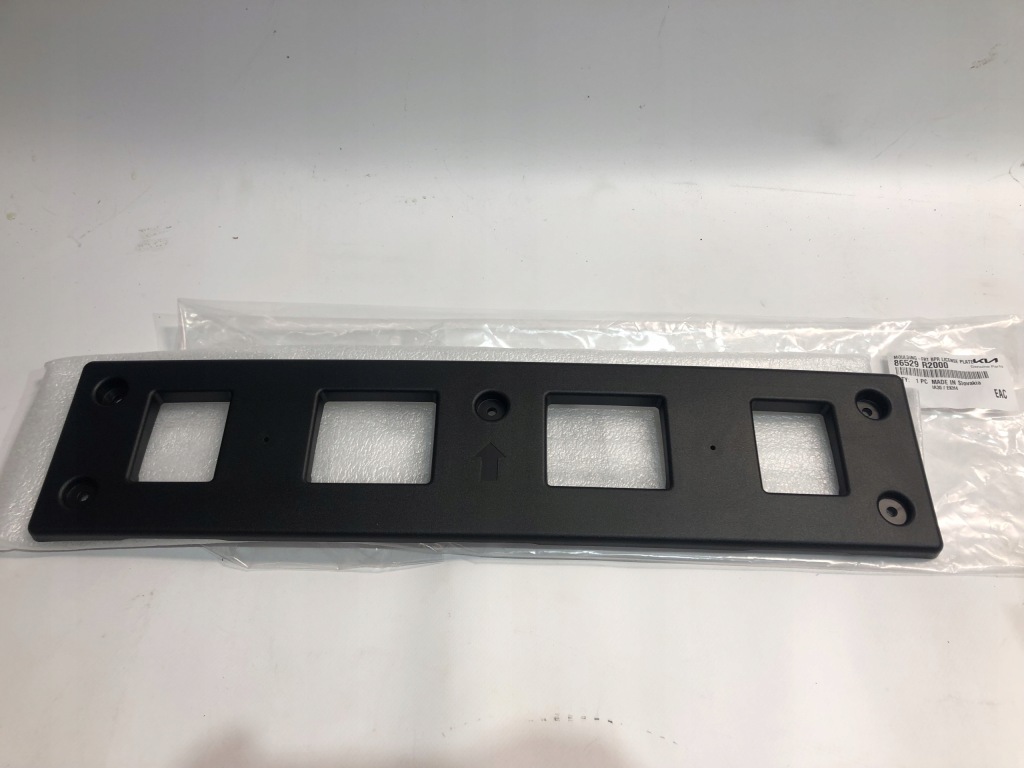 фото №1, Кронштейн номерного знака регистрационный sportage v 21-