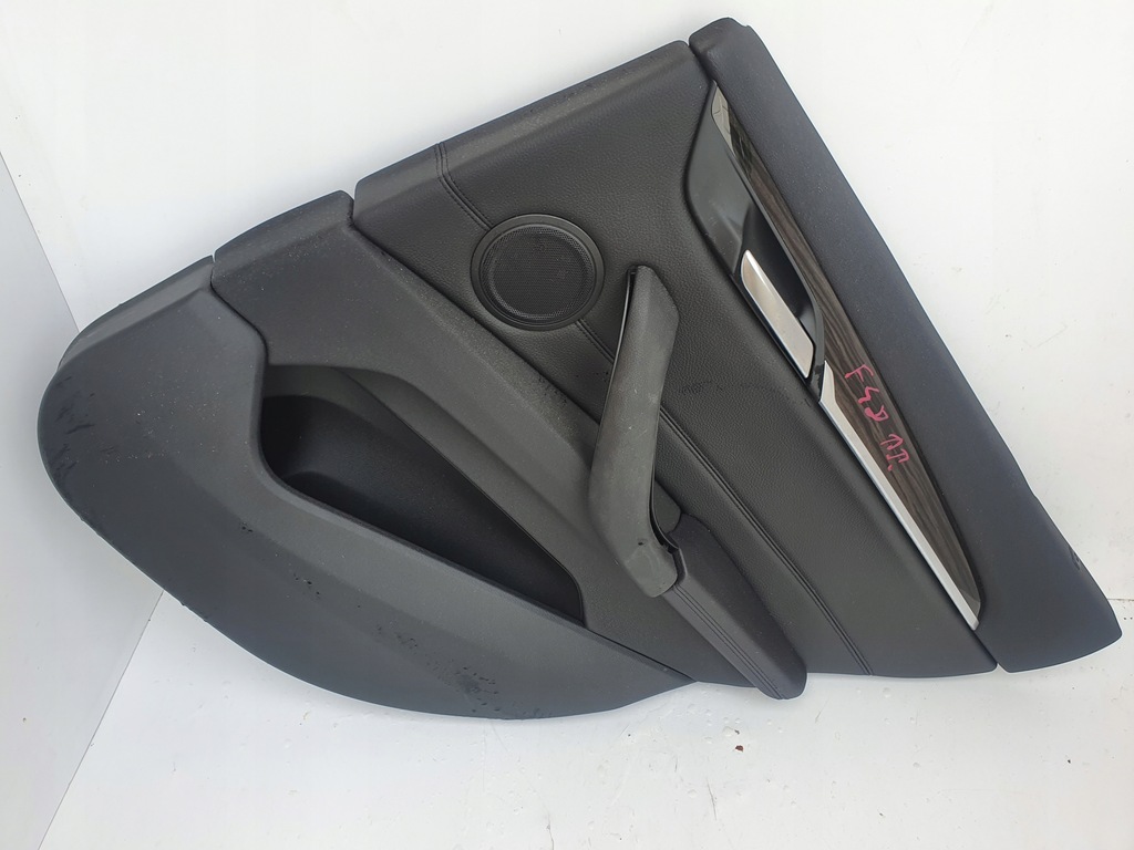 фото №1, Оббивка двері bmw x1 f48