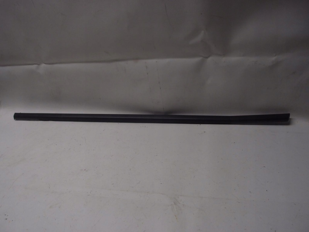 фото №1, Молдинг скребок двері правий задня jazz v crosstar