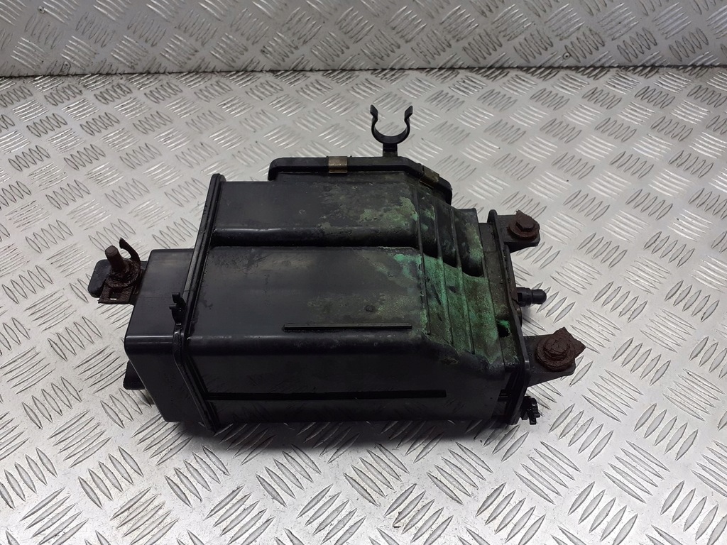 фото №1, Фильтр угольный subaru forester 2.5 138600-7180