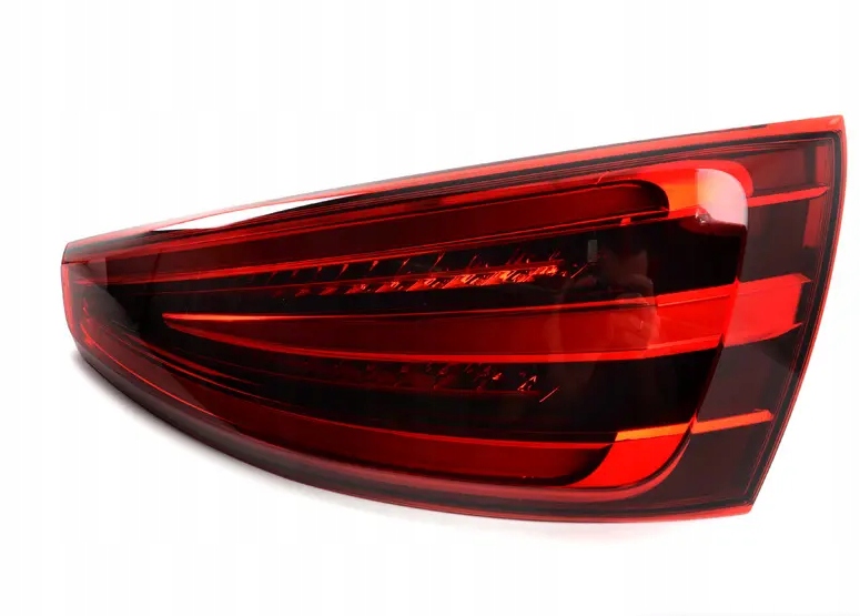 фото №8, Audi q3 8u rear правый upper задний фонарь 8u0945094d