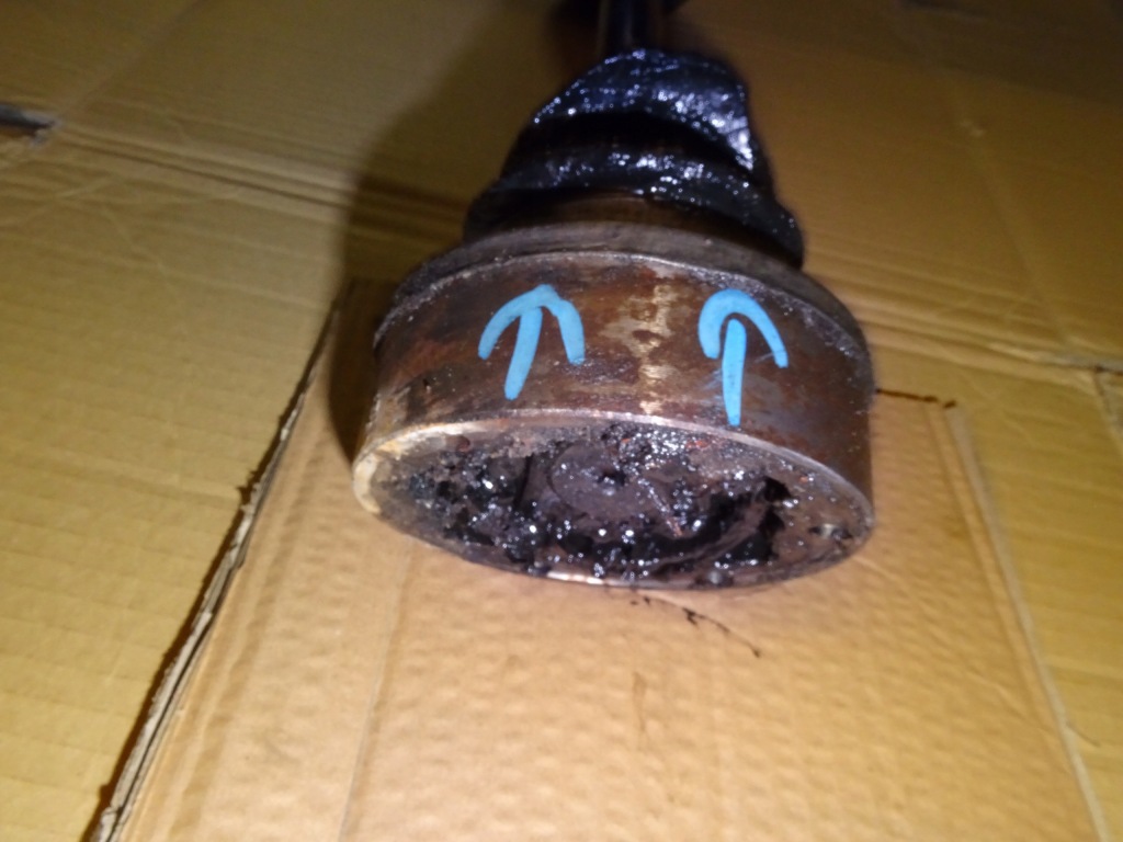 Volkswagen привідний вал ліва 1k0407271lb в Україні