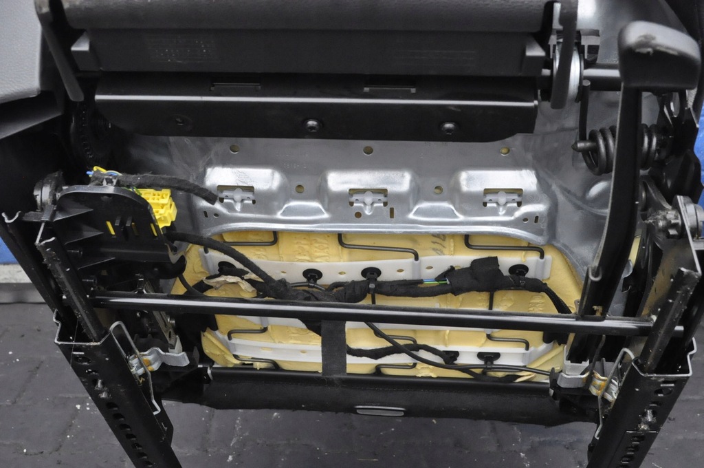 фото №7, Mercedes cla x117 kombi сидіння заднє сидіння напівшкіра