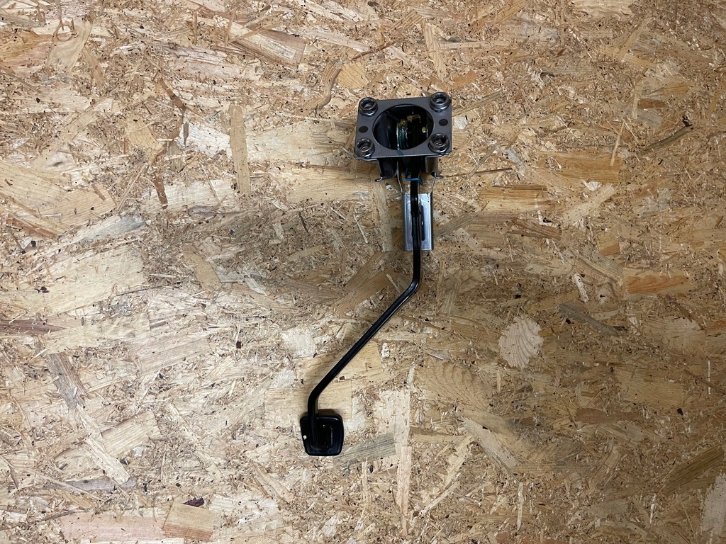 фото №2, Педаль датчик тормоза renault alaskan 2.3dci 4x4