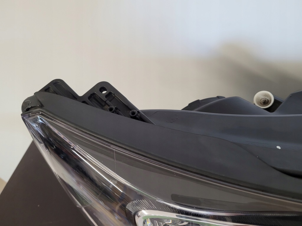 Opel mokka x фара правый  фара full led правый 42590072 Недорого