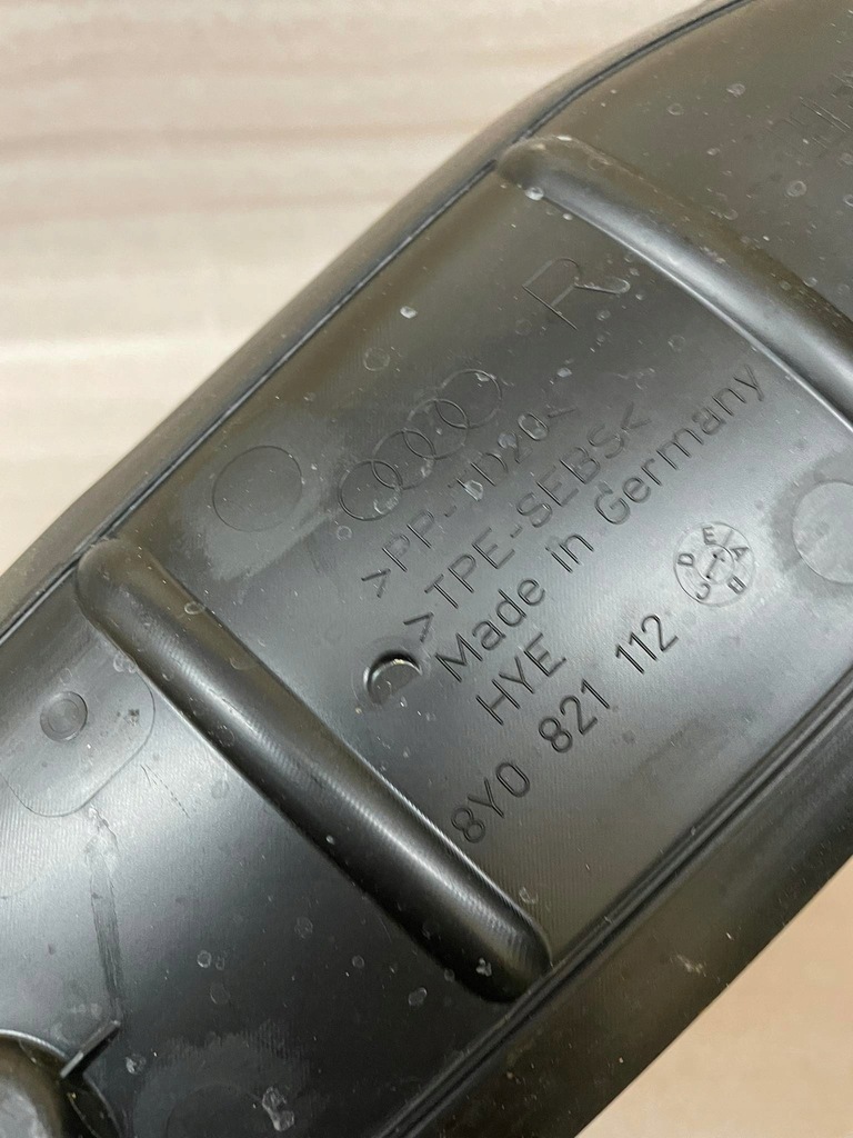 фото №8, Audi a3 8y захист крила 8y0821112 8y0821111