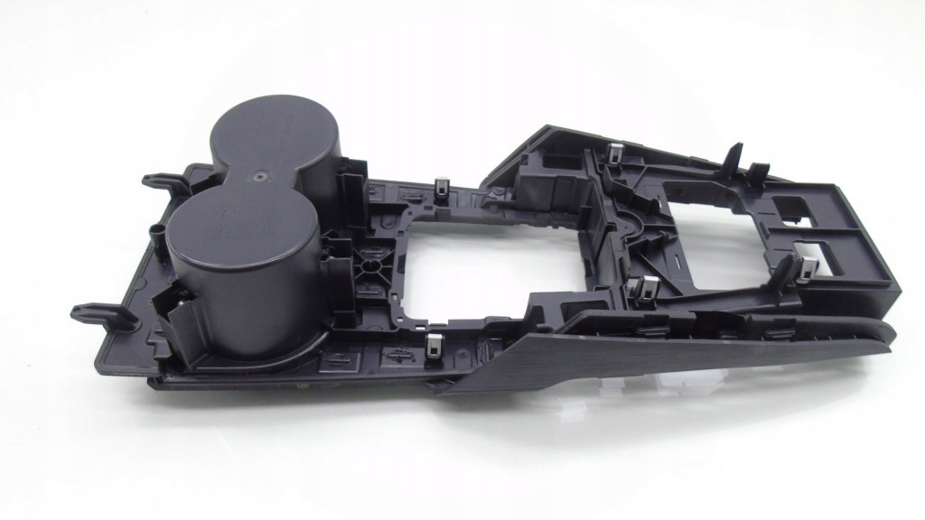 фото №6, Туннель средний подстаканник audi a3 8v 8v2864261a