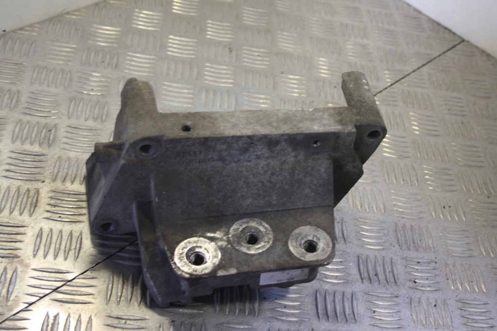 фото №1, Кронштейн двигателя opel corsa 1.3 cdti