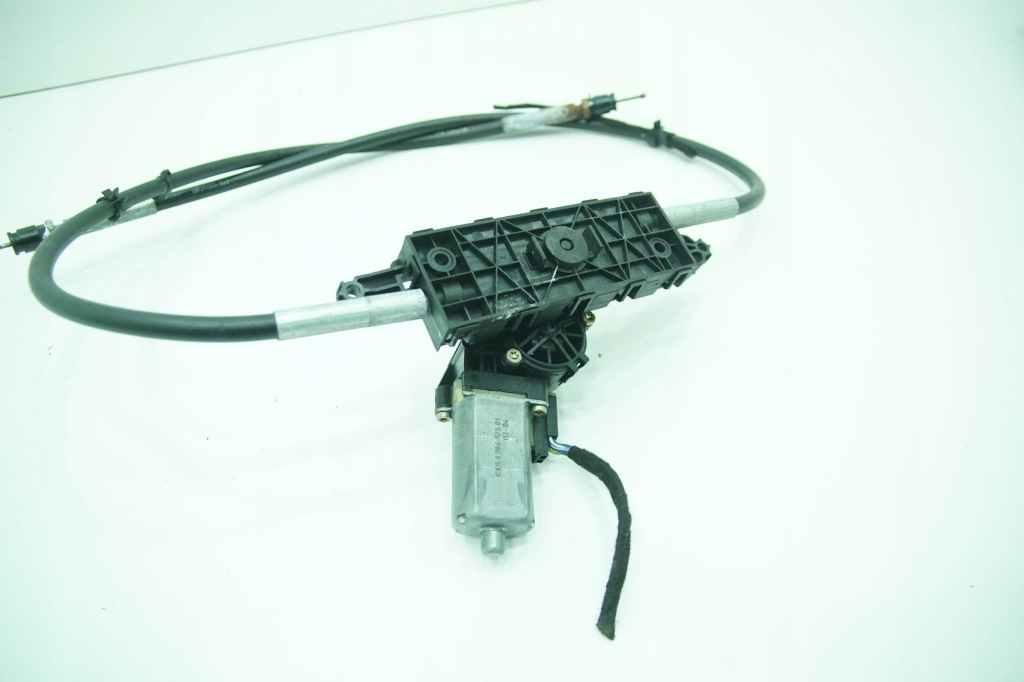 фото №2, Моторчик кришки задня mercedes sl r230