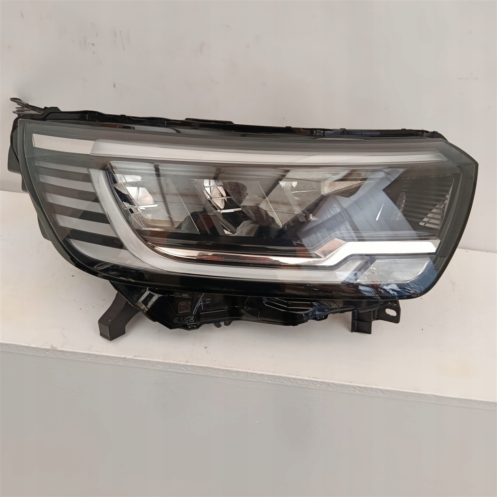 Купить Лампа правая перед renault kangoo 3 iii full led 21-24 260103264r