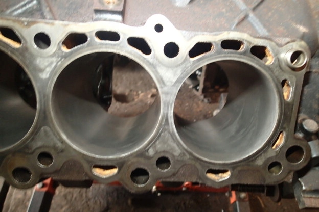 фото №5, Jeep cherokee liberty kj 3.7 v6 блок двигателя ekg