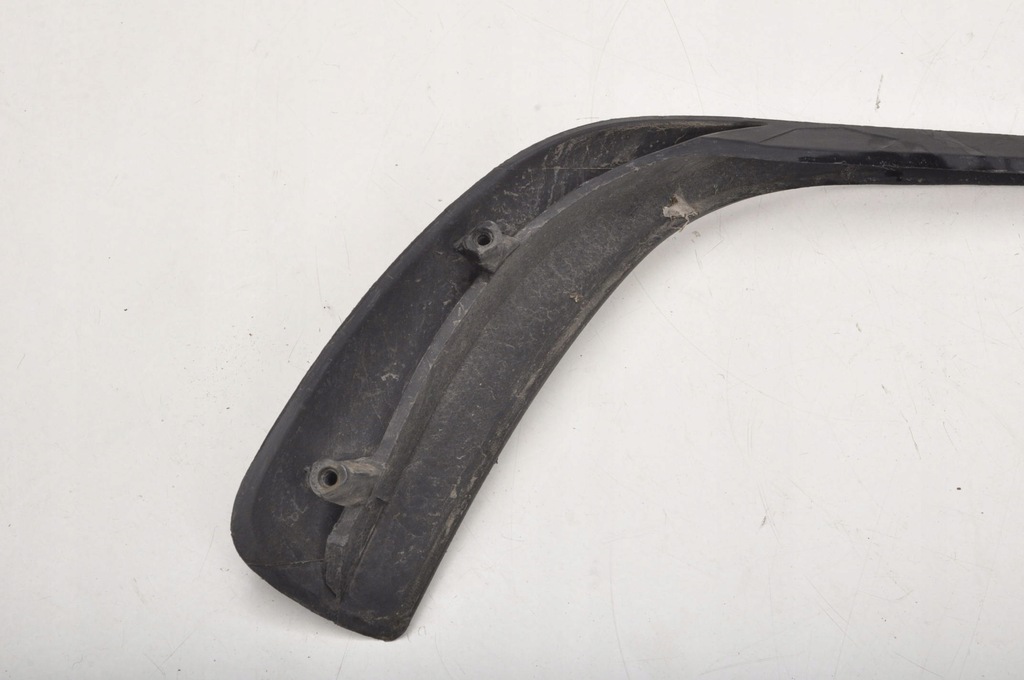 фото №7, Mercedes w176 молдинг бампера левый задняя