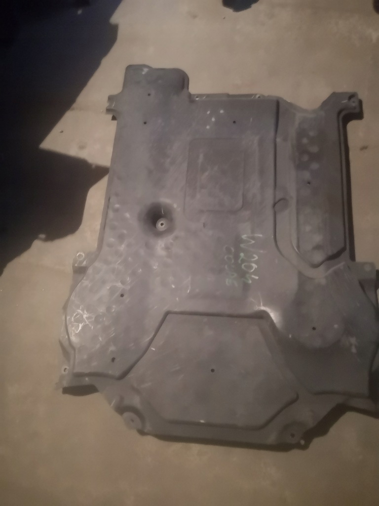 фото №1, Защита подвеска a2045203323 mercedes w204 lift