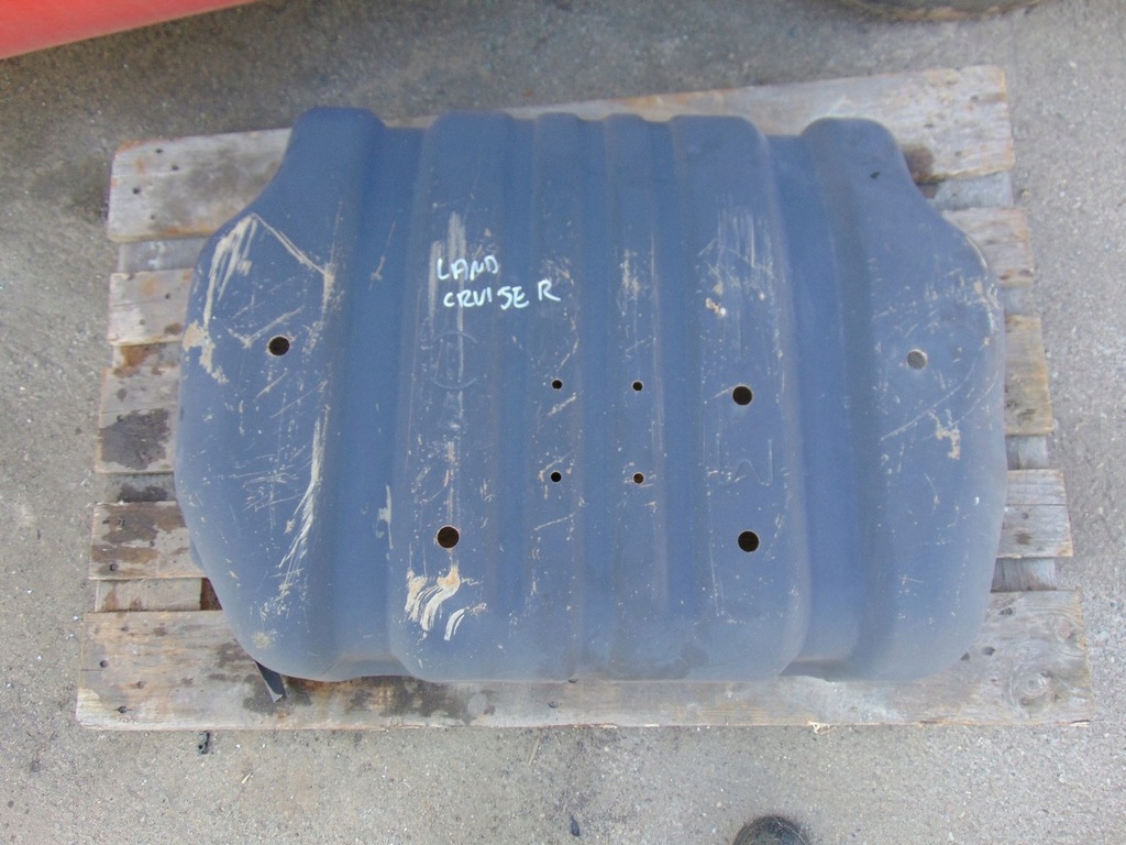 фото №1, Защита корпус бака топлива toyota land cruiser j7 2015 rok дизель