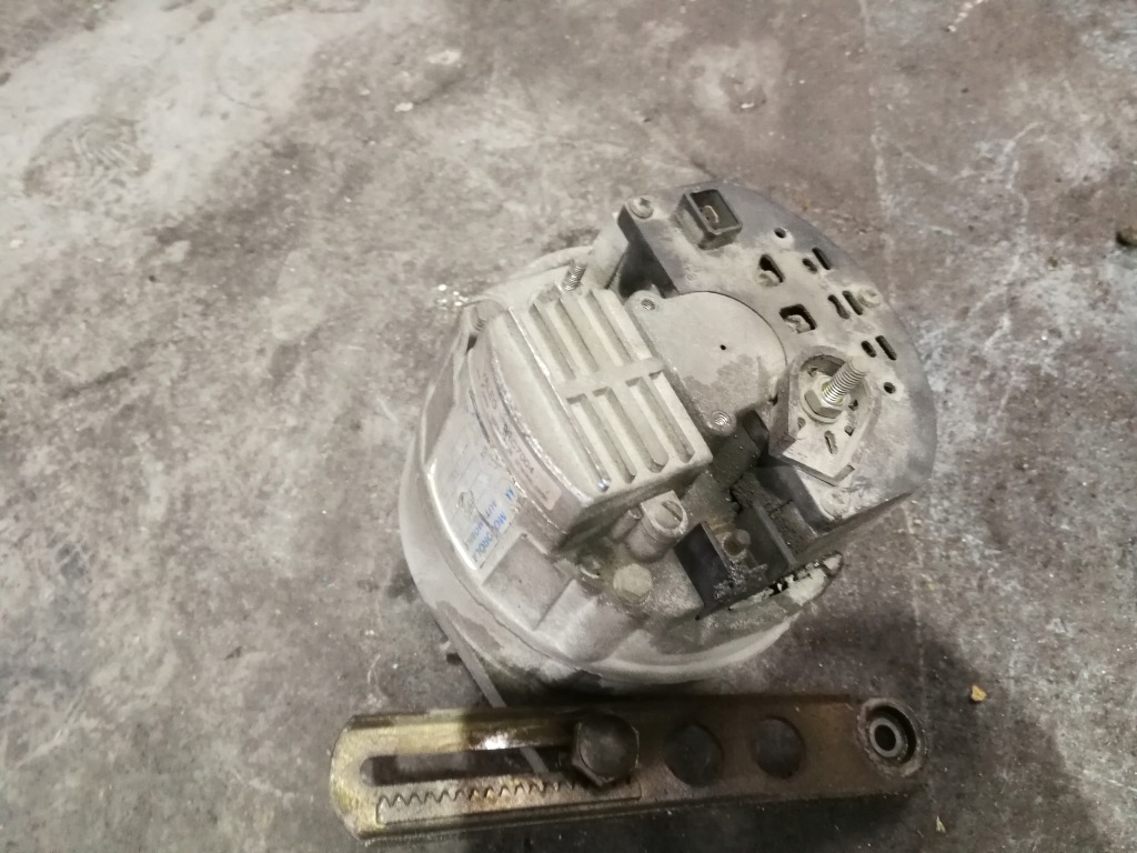 Генератор m10 bmw e30 в Украине