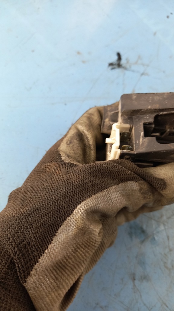 фото №3, Замок правый перед renault clio iii 06r