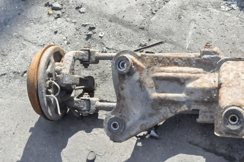 фото №6, Suzuki liana підвіска балка задня