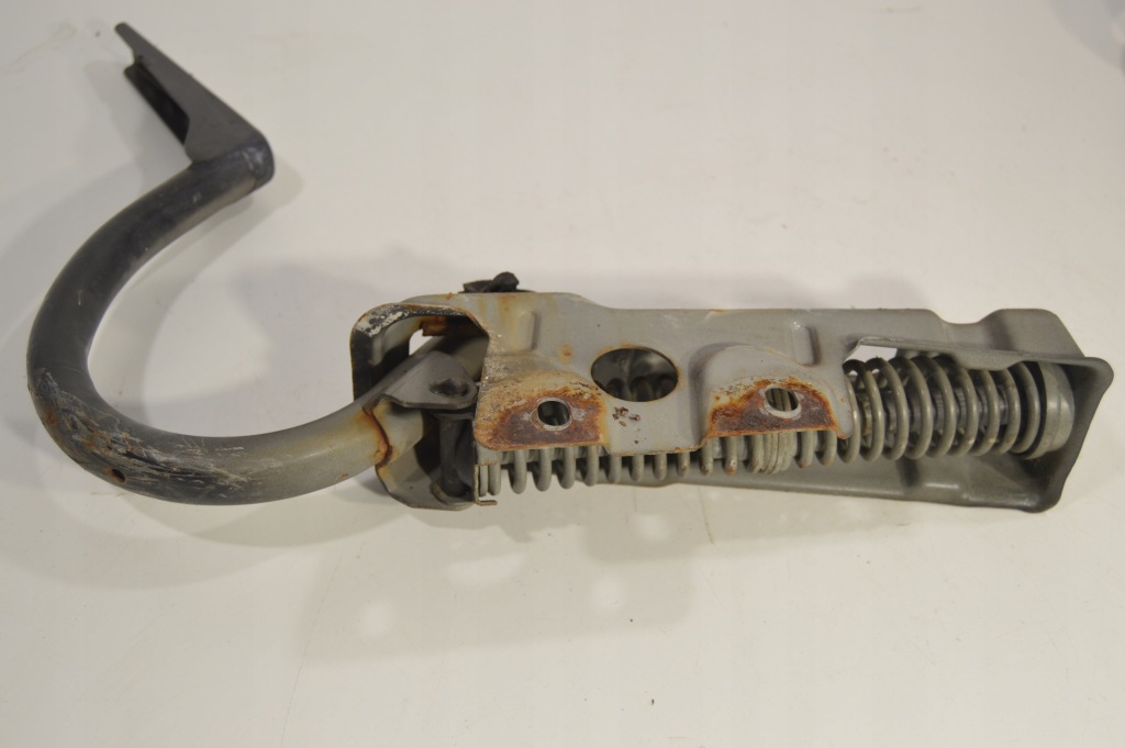 Петли крышки багажника левый правый mercedes w126 рестайлинг Недорого