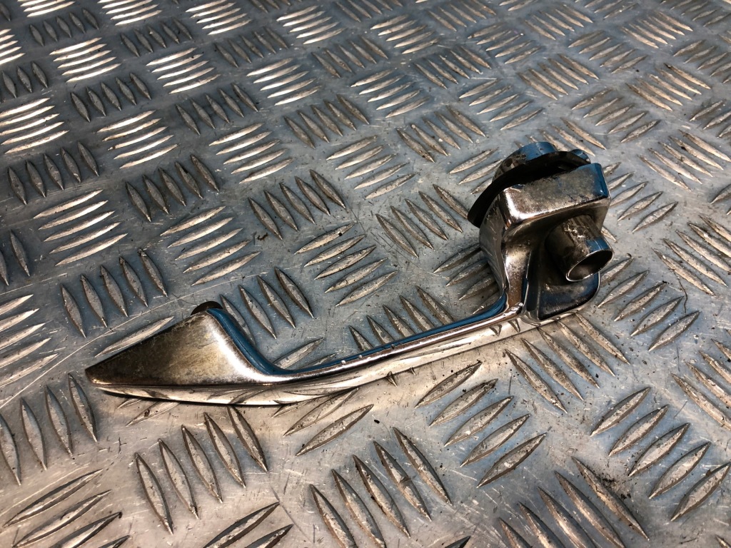 фото №1, Mercedes w114 w115 ручка наружная правый перед 1157660201