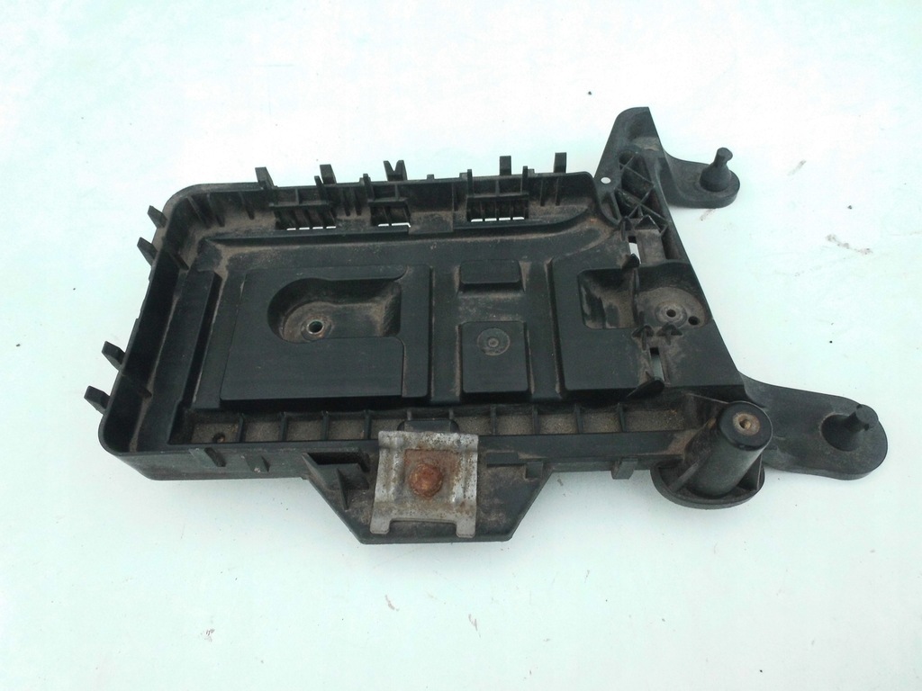 фото №1, Основа акумулятор golf vi a3 8p altea leon ii