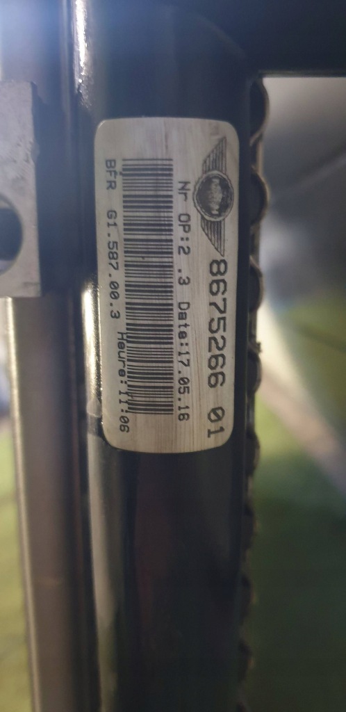 Mini cooper r56 радіатор води 8675266 Доставка