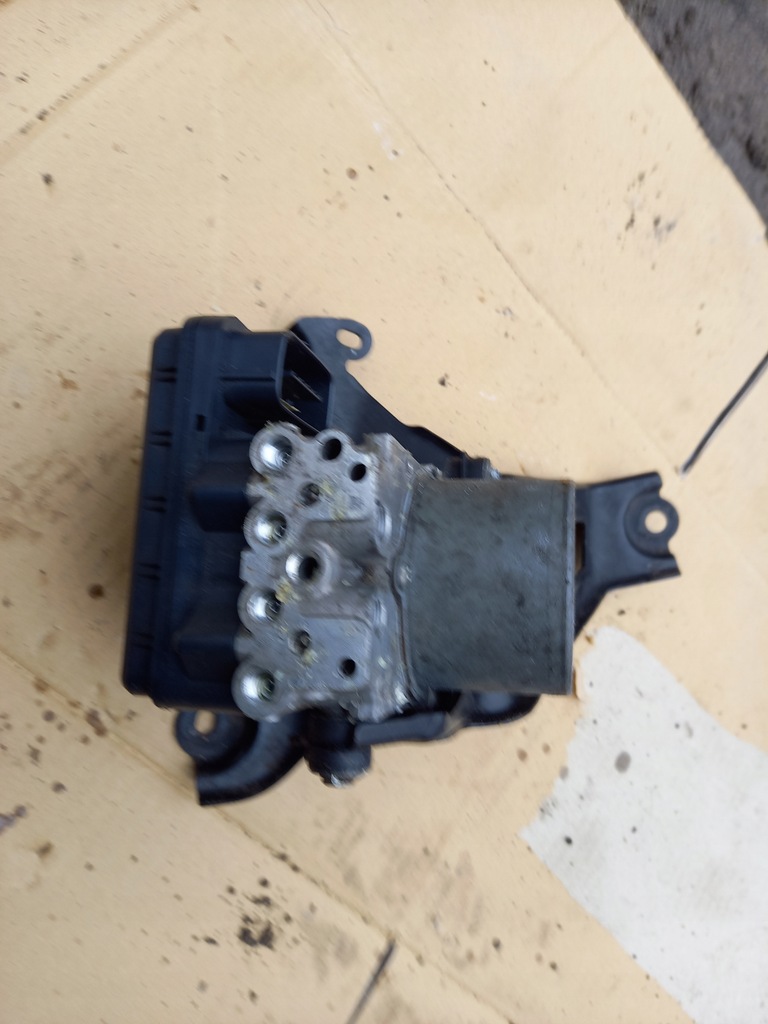 фото №1, Toyota sienna насос abs 2011