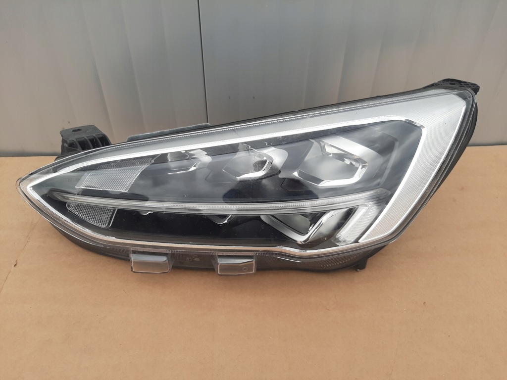 Купити Ford оригінальний номер jx7b13w029ae фара