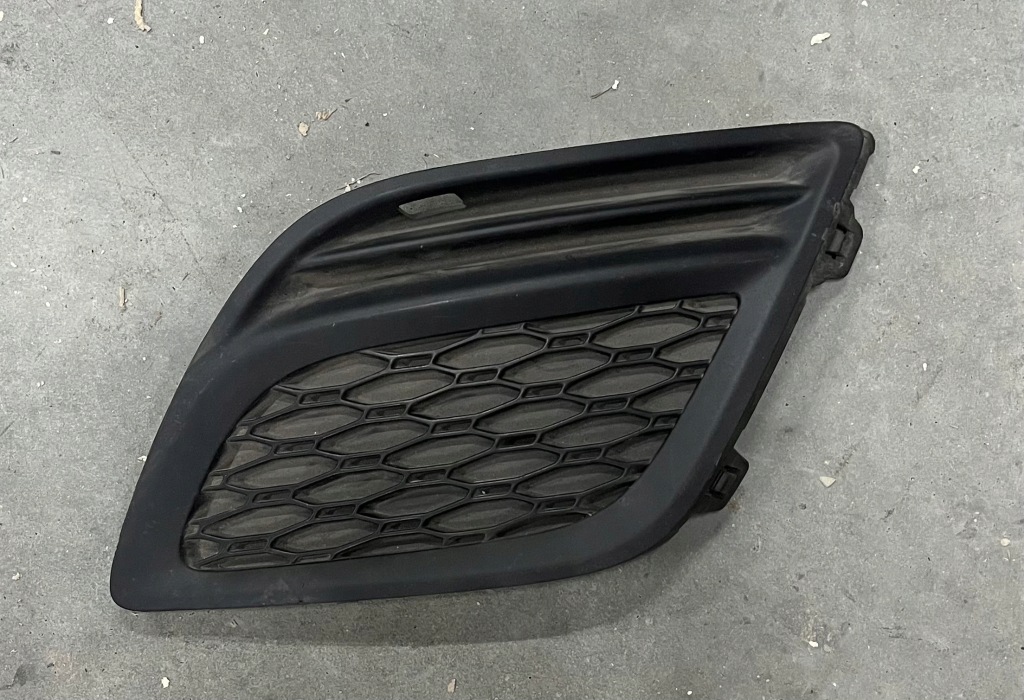 фото №1, Volvo xc-60 xc60 заглушка решітка решітка радіатора бампера ліва 2012