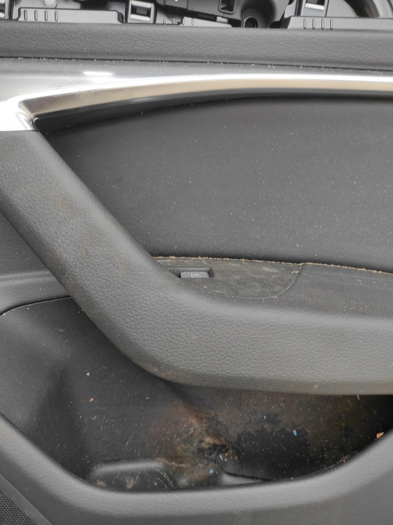 фото №7, Обшивка двері правий задня volkswagen arteon