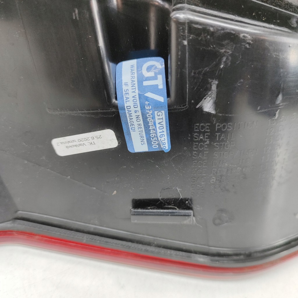 фото №6, Jaguar i-pace 2020 правая сторона лампы задний крышки багажника