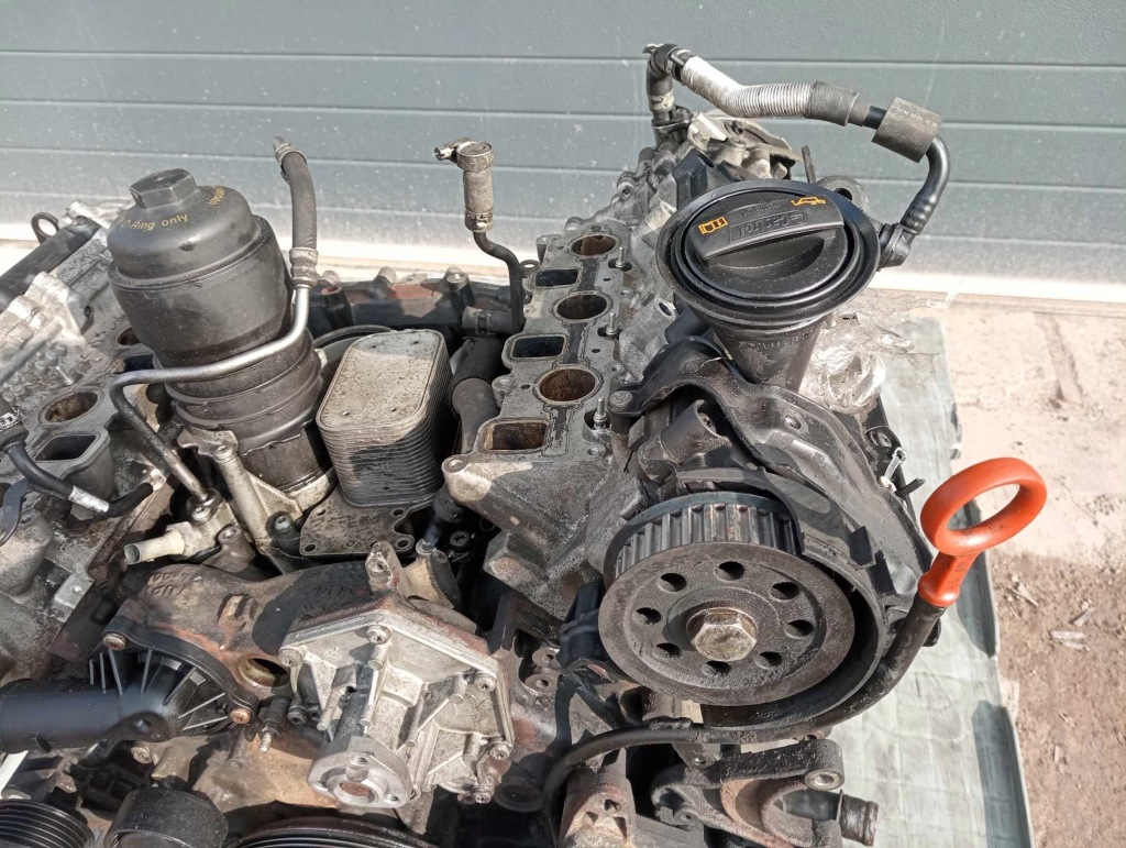 Двигун стійку  3.0 v6 tdi asb audi a6 c6 a8 d3 a4 b7 Київ